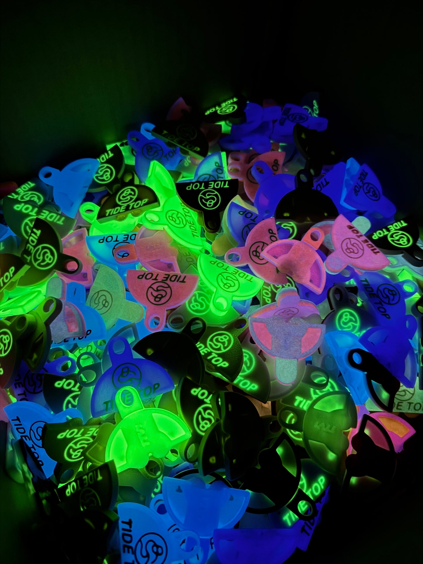 Glow in the dark pack